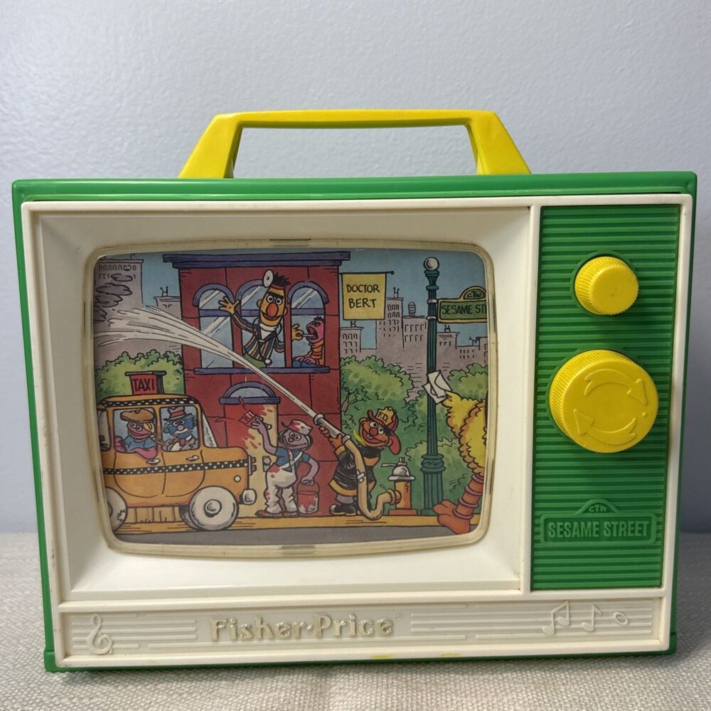 Fisher Price Sesame Street Wind Up Musical Movement Scrolling Scene TV 114N